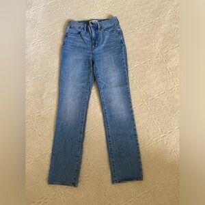 Medium wash slim Demi boot